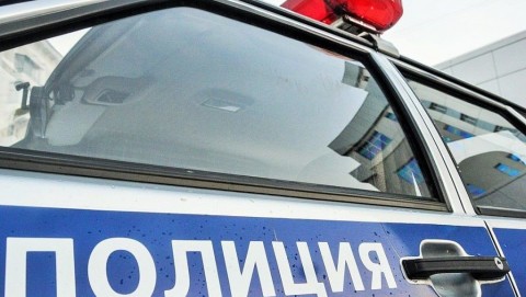 В Алексеевском районе полицейские задержали подозреваемого повреждении надгробий на кладбище